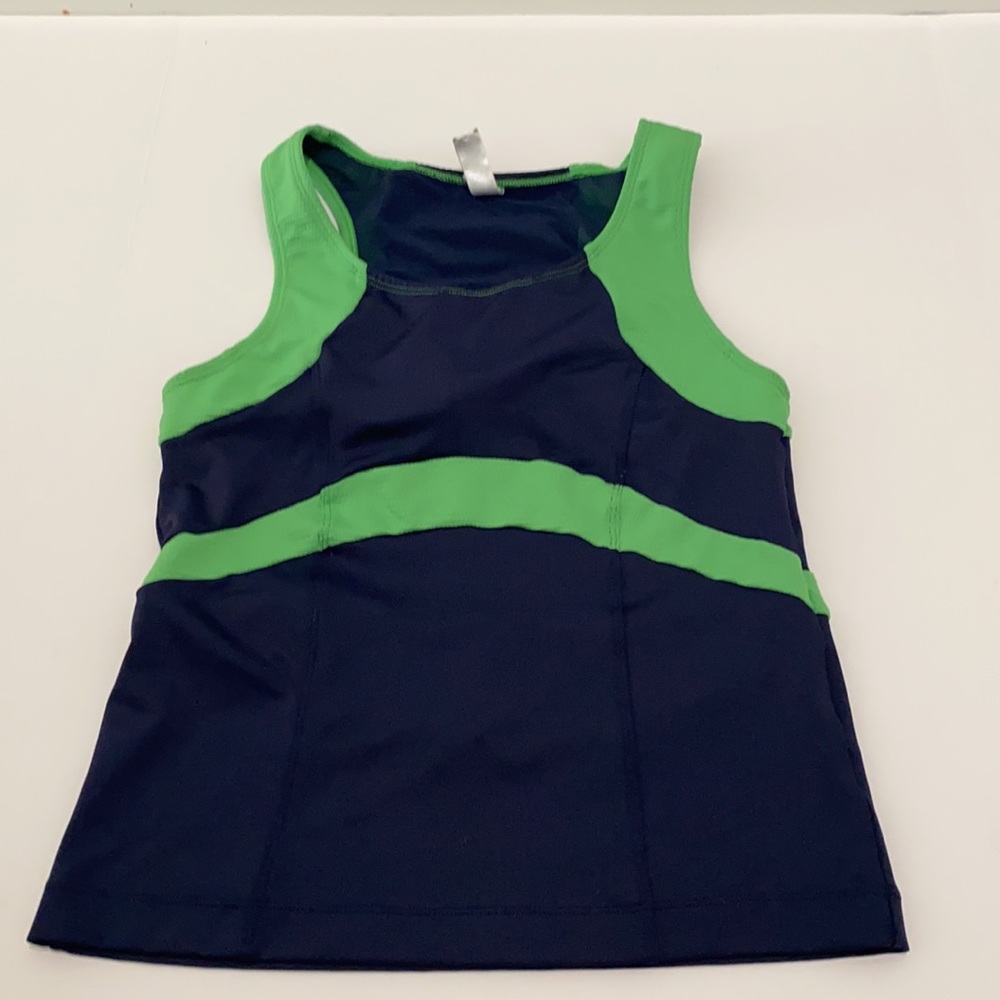 GapBody workout top with bra shelf